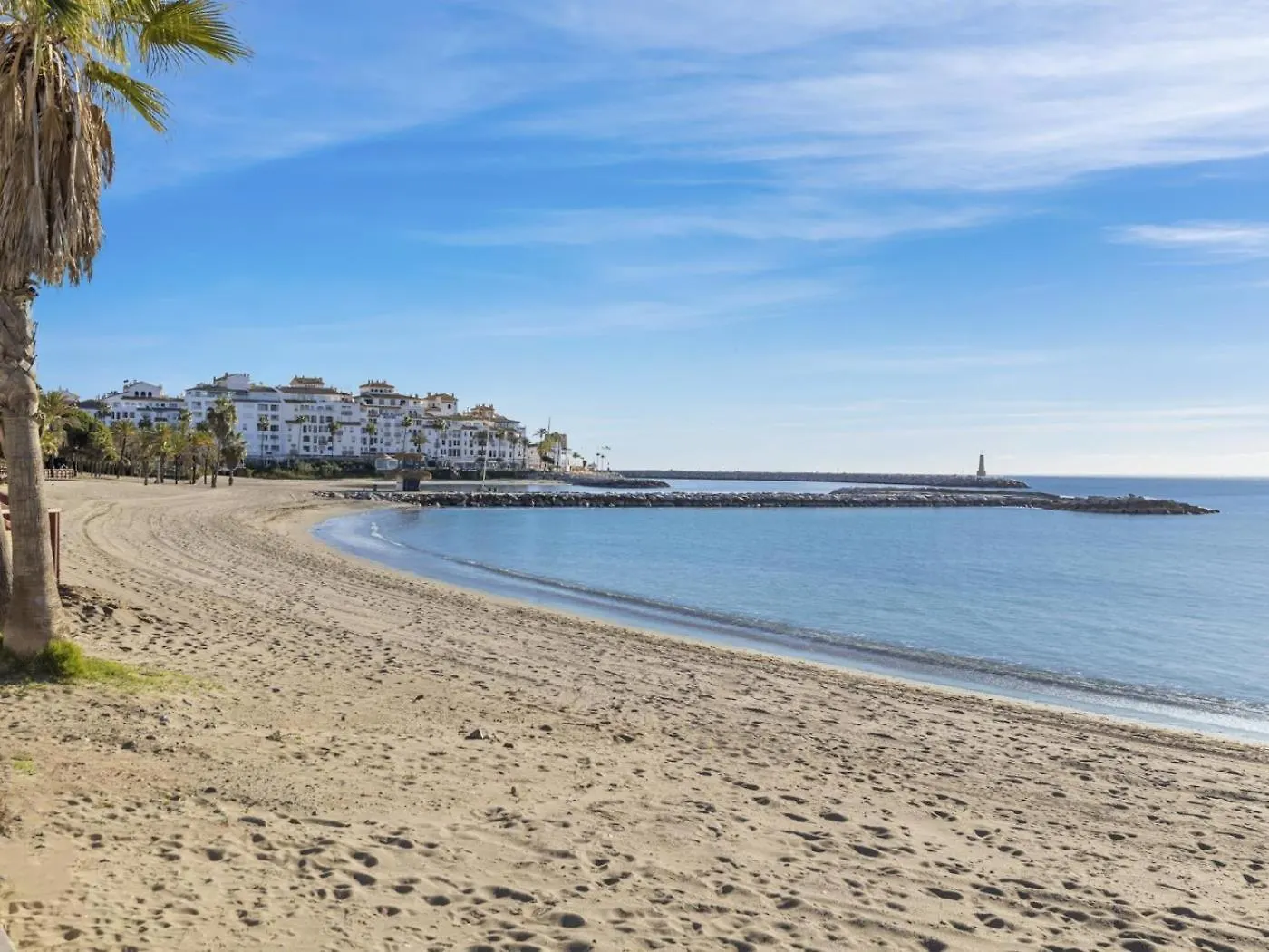 Beach Puerto Banus 3 Bedroom Apartment Marbella